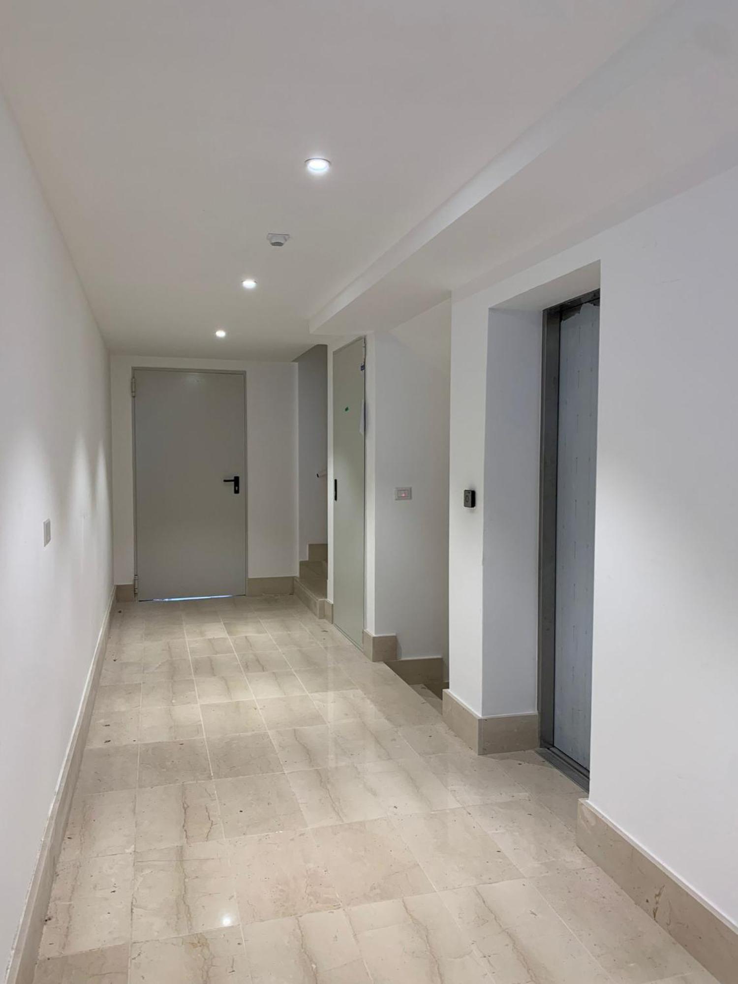 Апартаменты Domus13-With Private Parking Бари Экстерьер фото